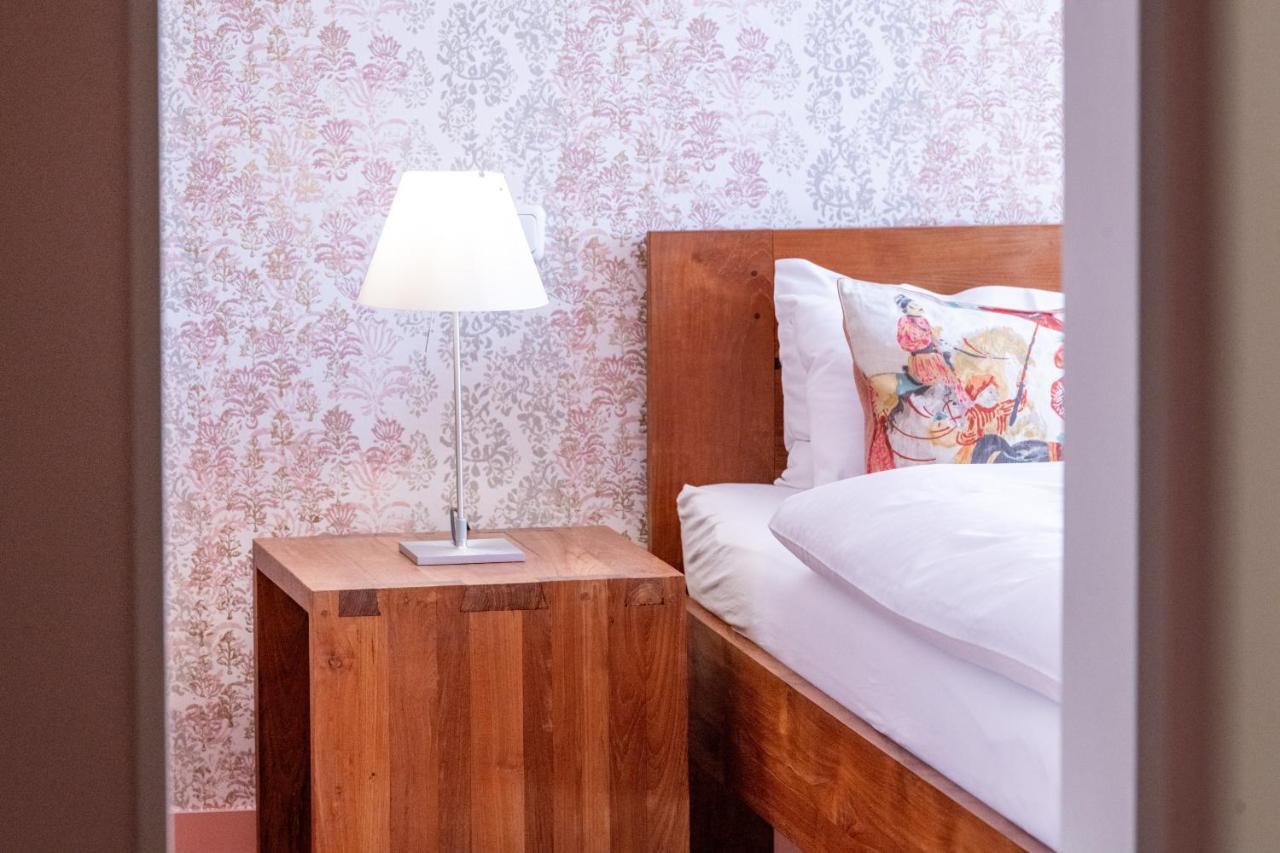 קונסטנץ Hotel Viva Sky מראה חיצוני תמונה